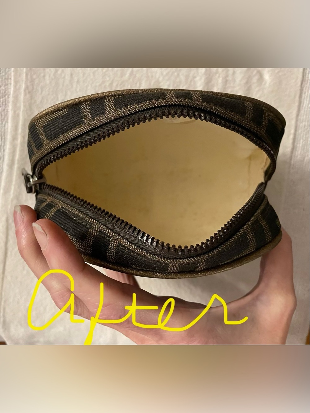 Fendi Authentic Vintage Brown and Black FF Monogram Pouch with Gold Trim - Picture 6 of 14